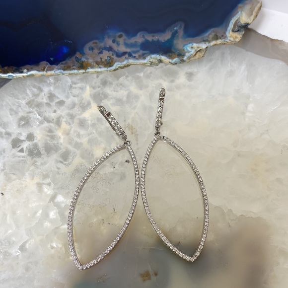 Sterling Silver CZ long drop earrings. NWT unique - Picture 4 of 7